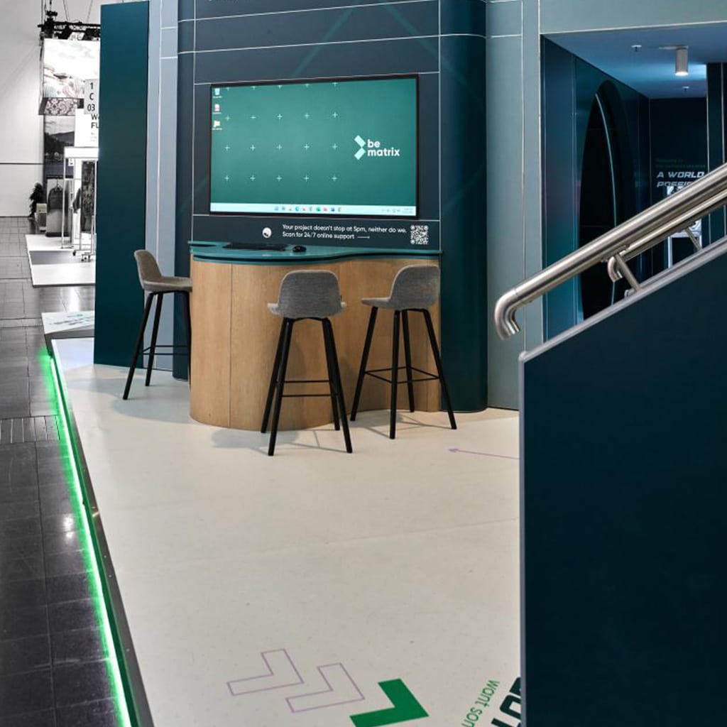 beMatrix Messeboden Re-Connect L-Sockelecke