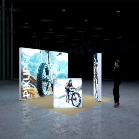 PIXLIP GO Messestand Kombi One L
